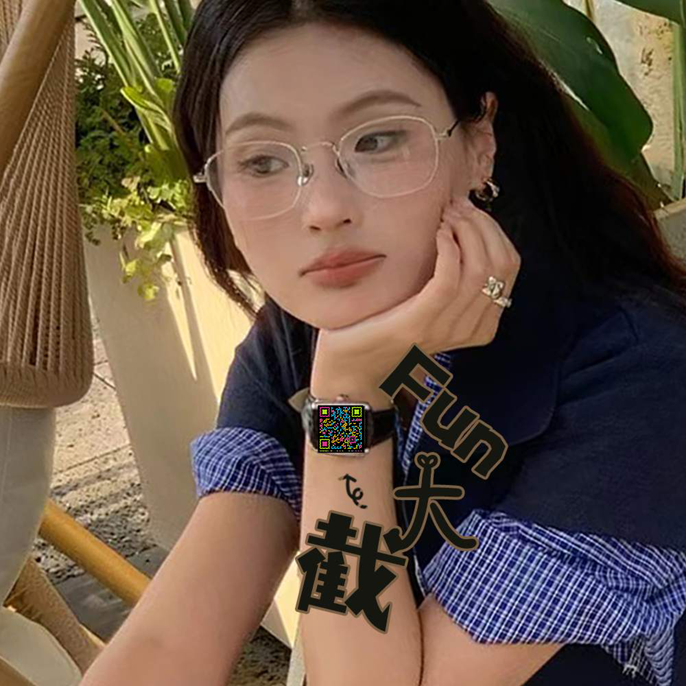 社交头像斯文眼镜长发美女二维码二维码生成器-平面静态-正方形码