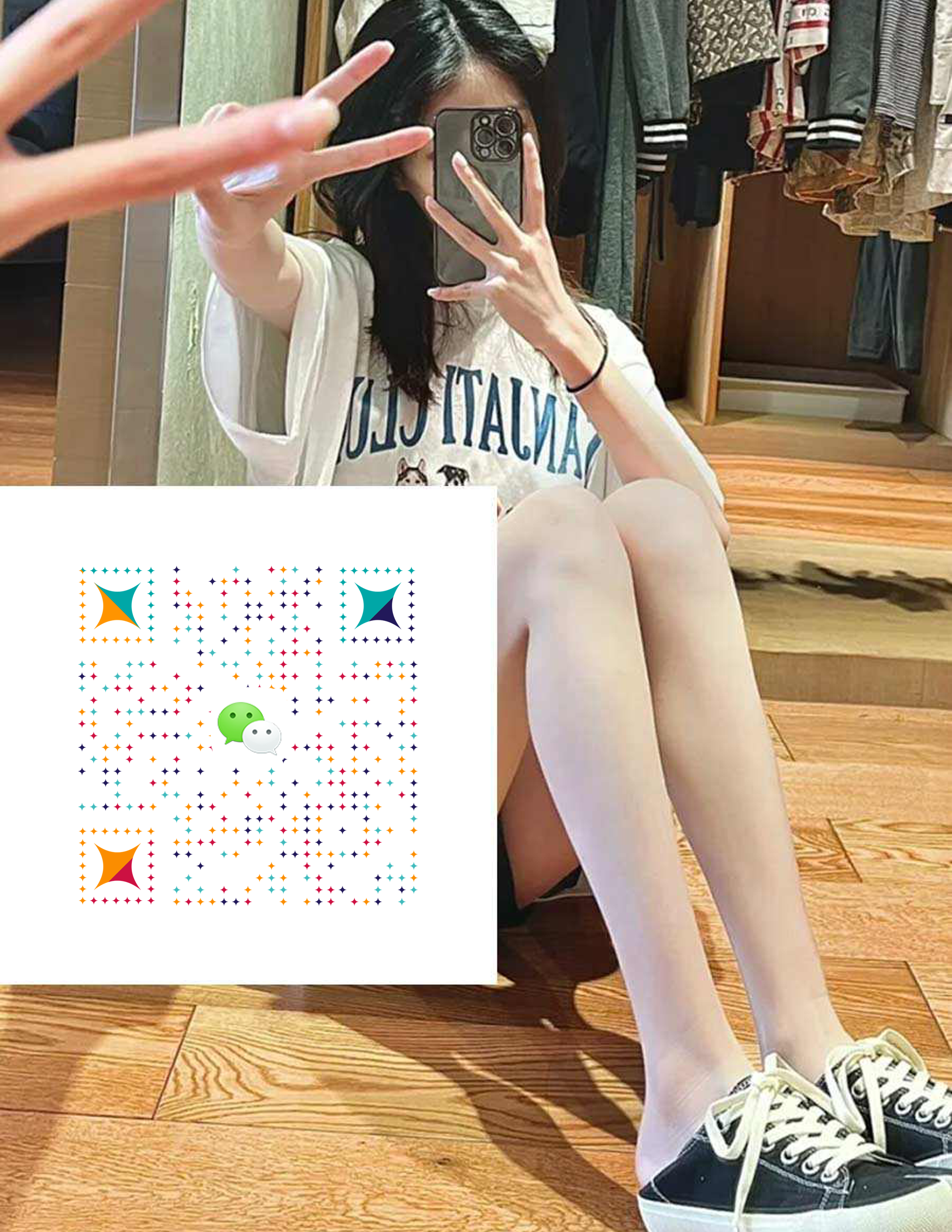 陌陌动态美女自拍四角星点彩色引流二维码二维码生成器-平面静态-微信名片