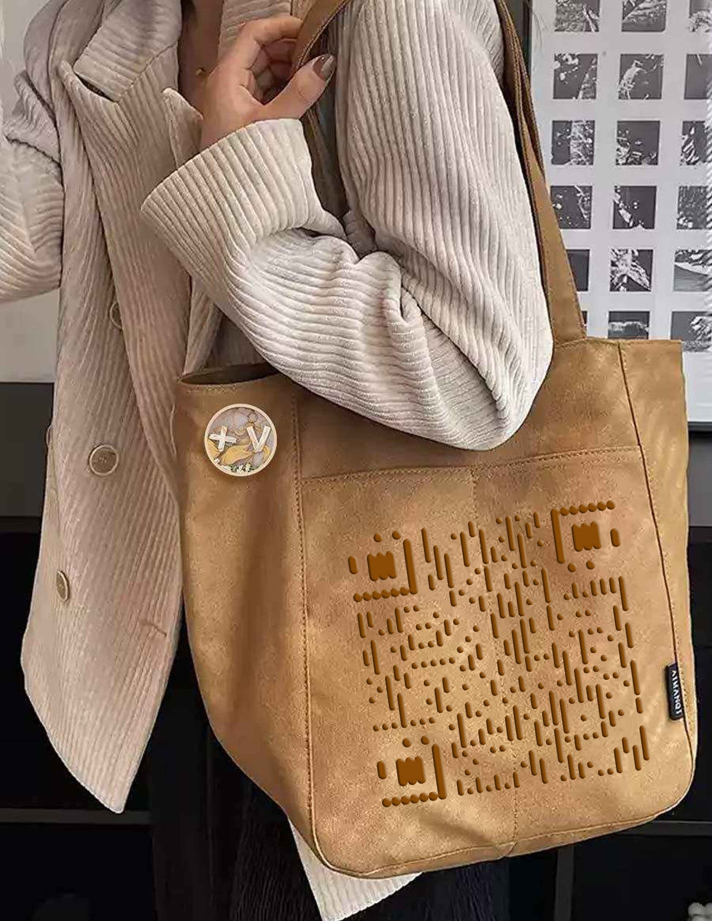 作品封面鹿皮绒帆布包胸针立体棕色隐藏二维码二维码生成器-平面静态-微信名片
