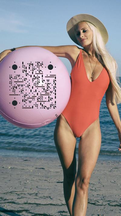 欧美海滩热辣比基尼美女二维码生成器-平面静态-手机海报